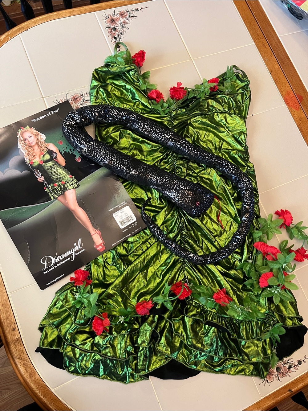Dreamgirl Shiny Green Poison Ivy Style Dress with Red Floral Accents size 1x/2x